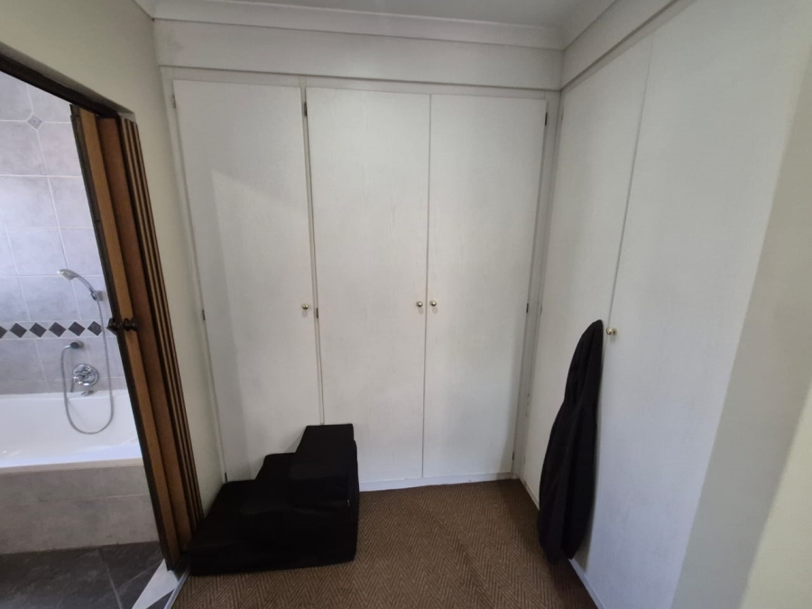 To Let 3 Bedroom Property for Rent in Rooihuiskraal North Gauteng