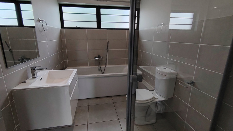 3 Bedroom Property for Sale in Amberfield Gauteng