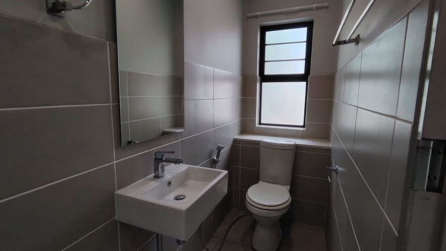 3 Bedroom Property for Sale in Amberfield Gauteng