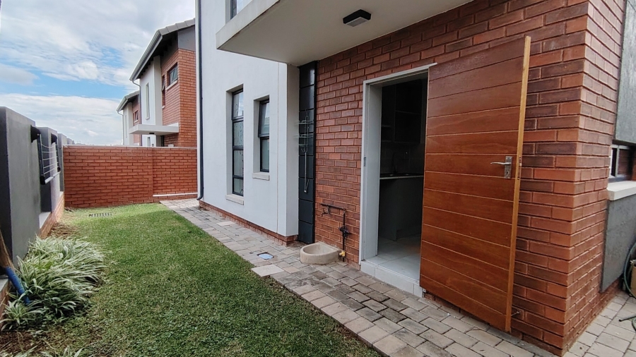3 Bedroom Property for Sale in Amberfield Gauteng