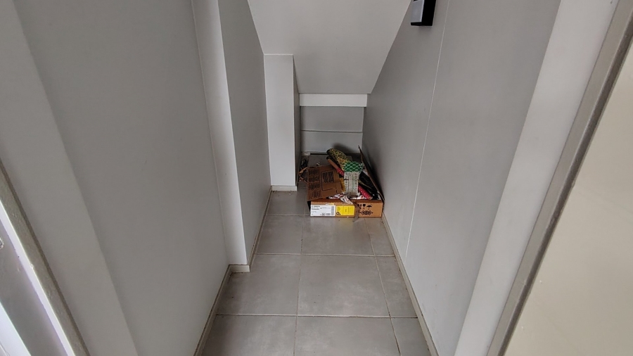 3 Bedroom Property for Sale in Amberfield Gauteng