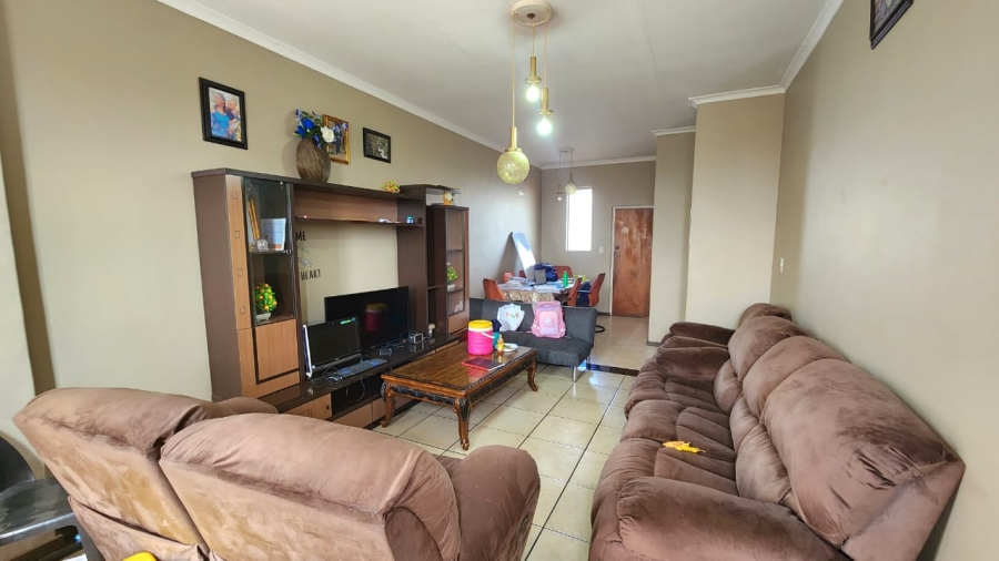 11 Bedroom Property for Sale in Rosettenville Gauteng