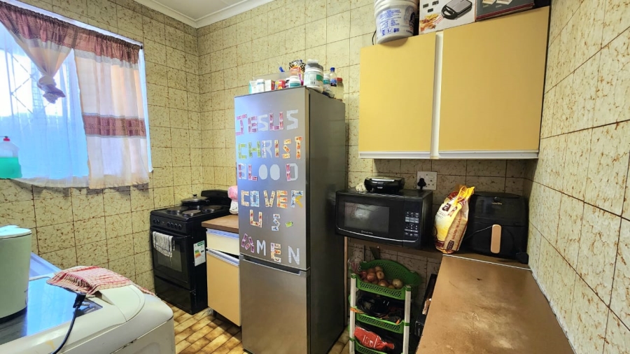 11 Bedroom Property for Sale in Rosettenville Gauteng