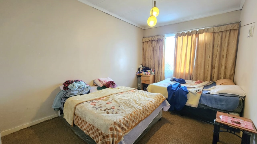 11 Bedroom Property for Sale in Rosettenville Gauteng