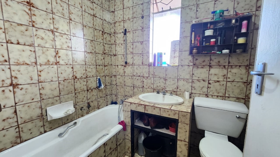 11 Bedroom Property for Sale in Rosettenville Gauteng