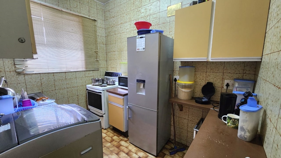 11 Bedroom Property for Sale in Rosettenville Gauteng