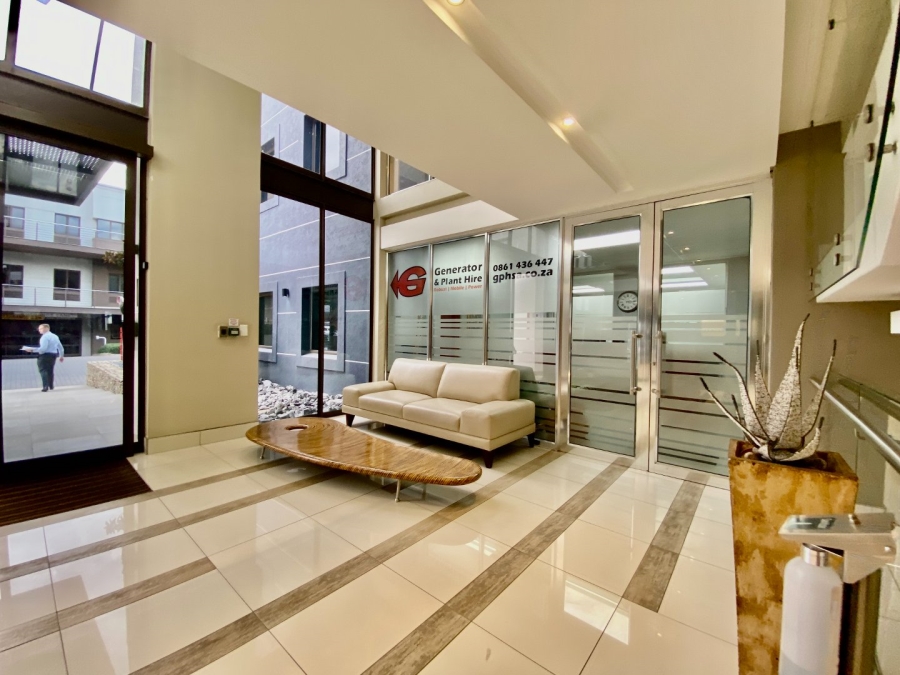 To Let Commercial Property for Rent in Vorna Valley Gauteng