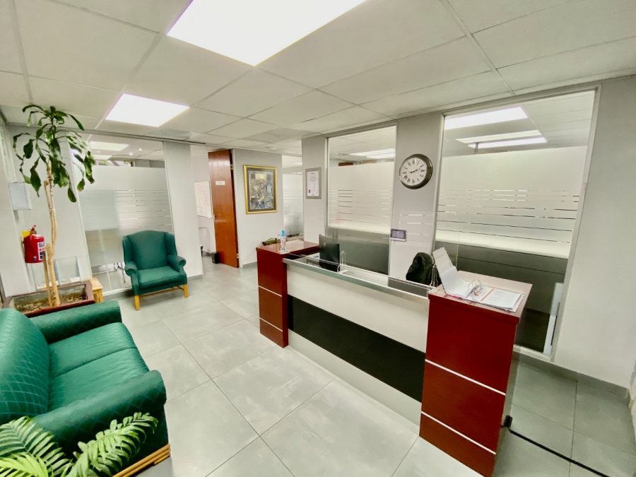 To Let Commercial Property for Rent in Vorna Valley Gauteng