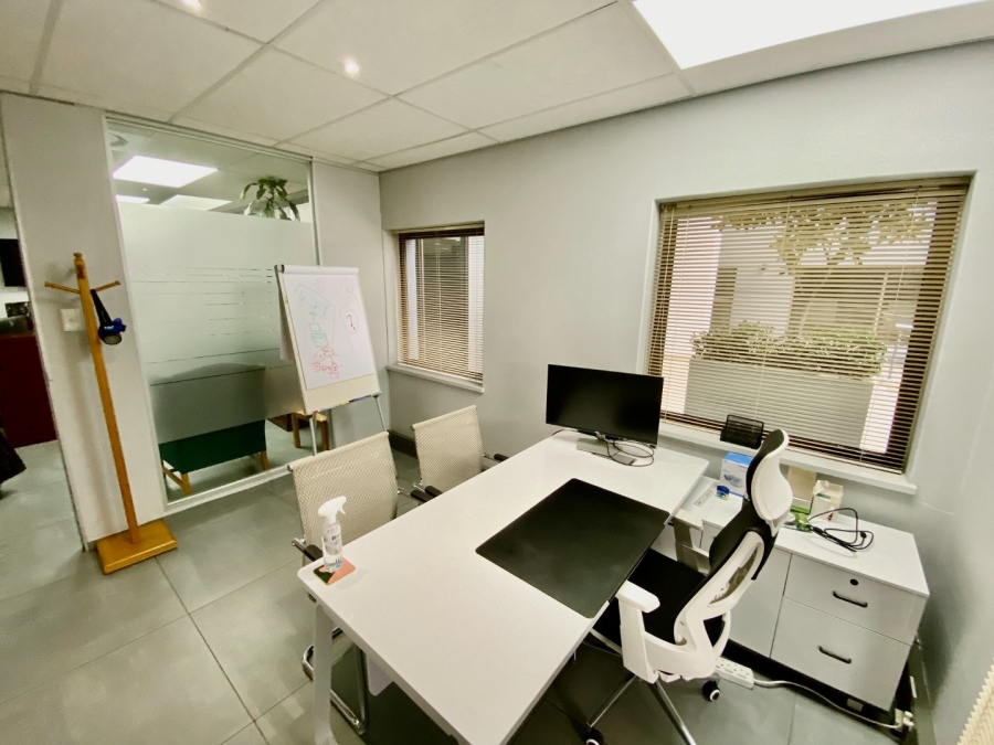 To Let Commercial Property for Rent in Vorna Valley Gauteng
