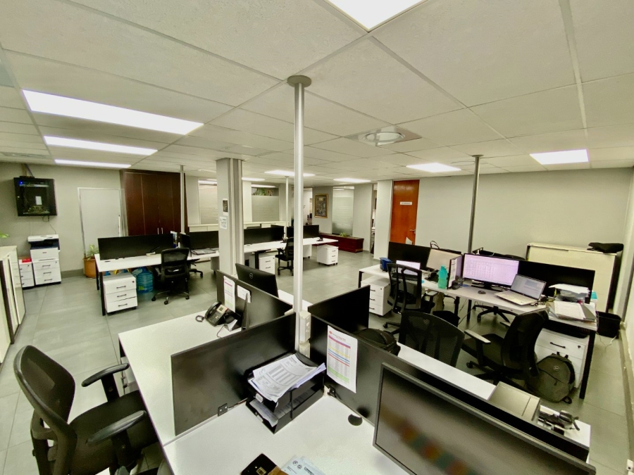 To Let Commercial Property for Rent in Vorna Valley Gauteng