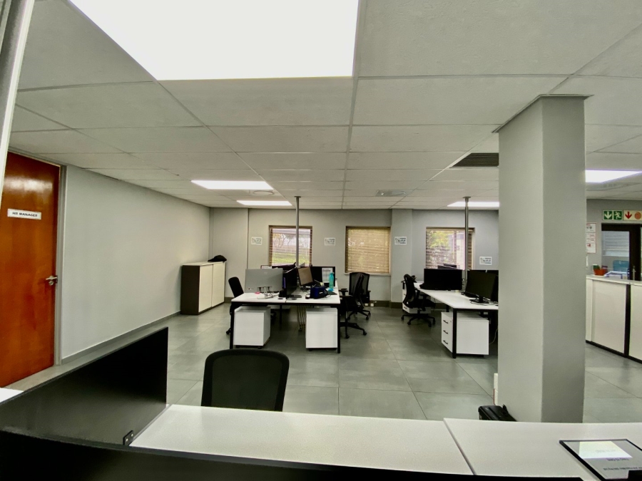 To Let Commercial Property for Rent in Vorna Valley Gauteng
