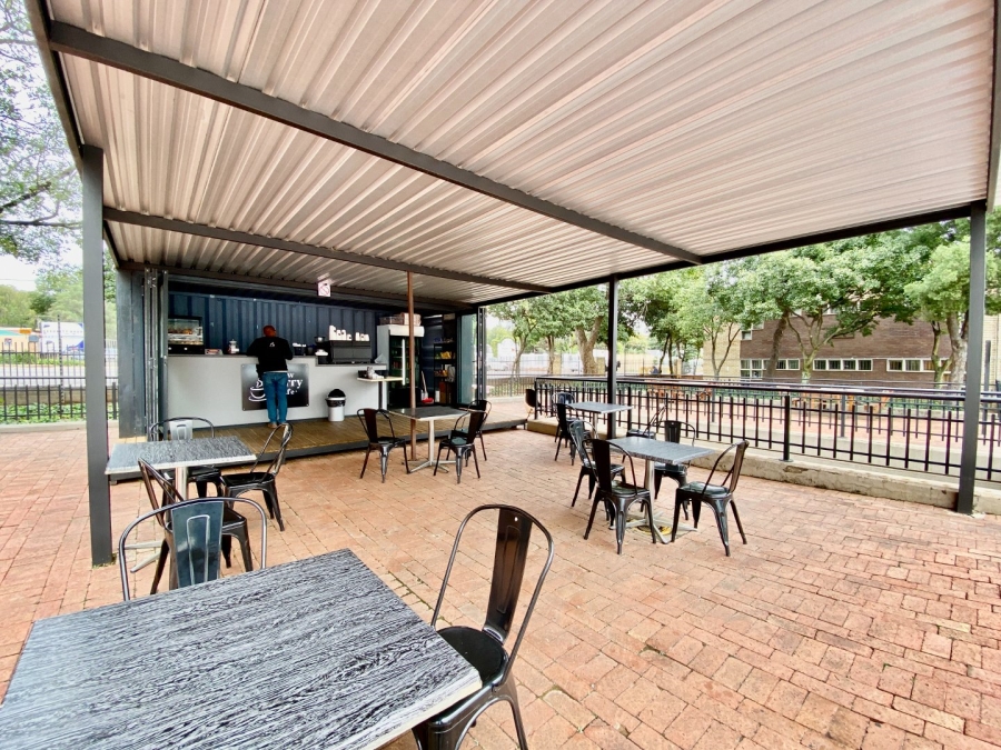 To Let Commercial Property for Rent in Lynnwood Gauteng