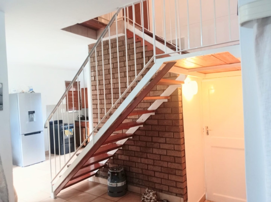 2 Bedroom Property for Sale in Pretoria North Gauteng