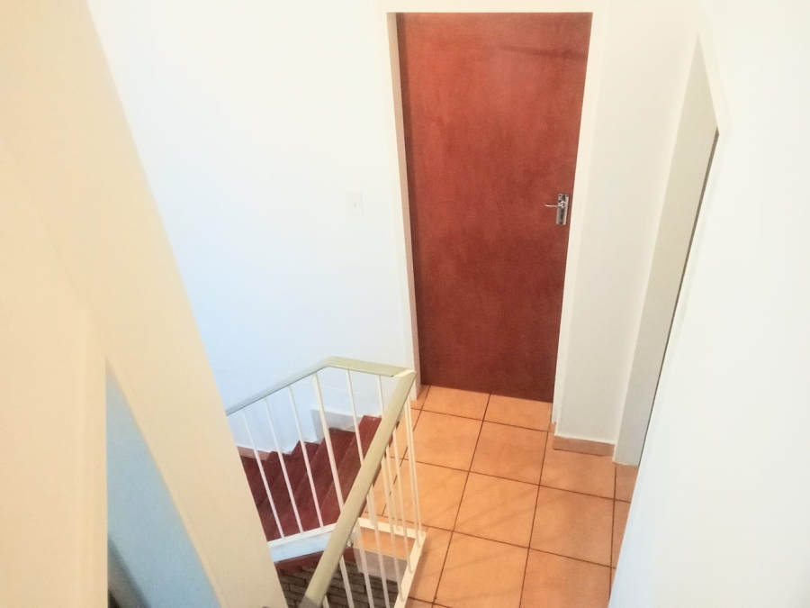 2 Bedroom Property for Sale in Pretoria North Gauteng