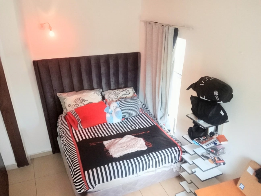 2 Bedroom Property for Sale in Pretoria North Gauteng