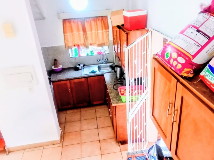 2 Bedroom Property for Sale in Pretoria North Gauteng