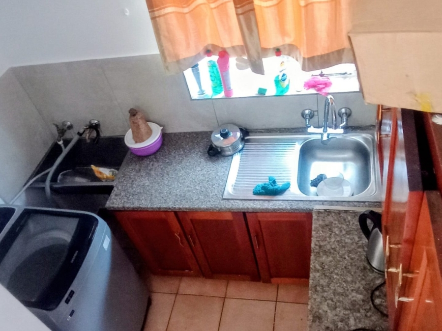 2 Bedroom Property for Sale in Pretoria North Gauteng