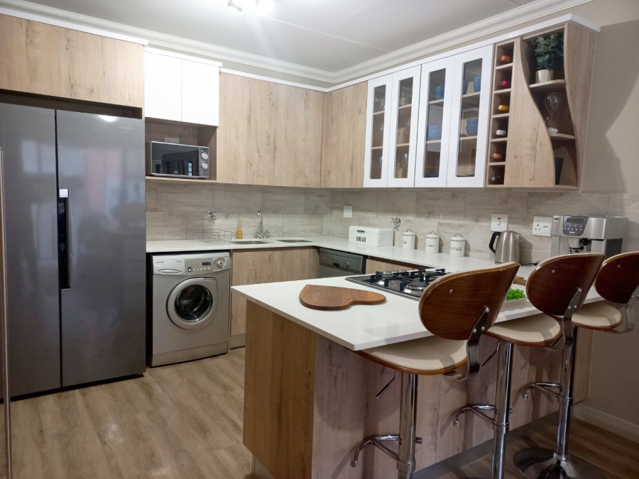  Bedroom Property for Sale in Roodeplaat Gauteng