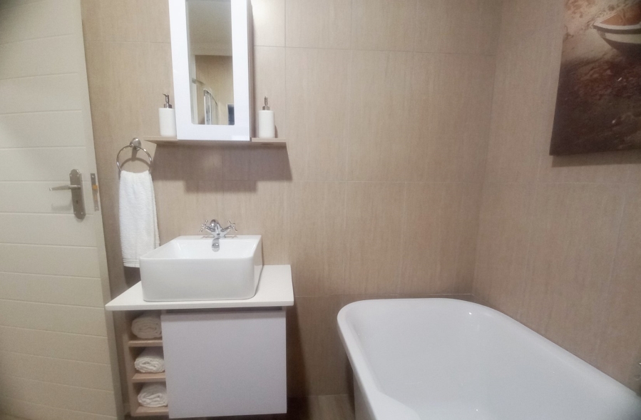  Bedroom Property for Sale in Roodeplaat Gauteng