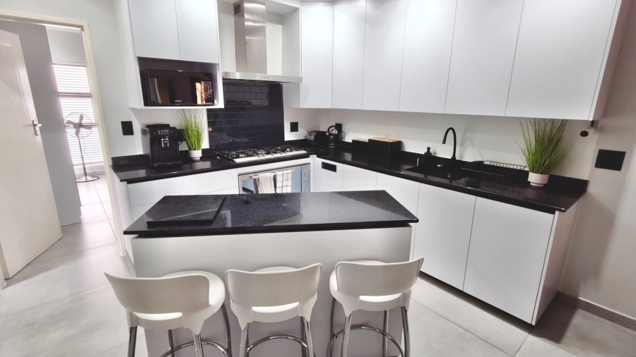 4 Bedroom Property for Sale in Vaal Marina Gauteng