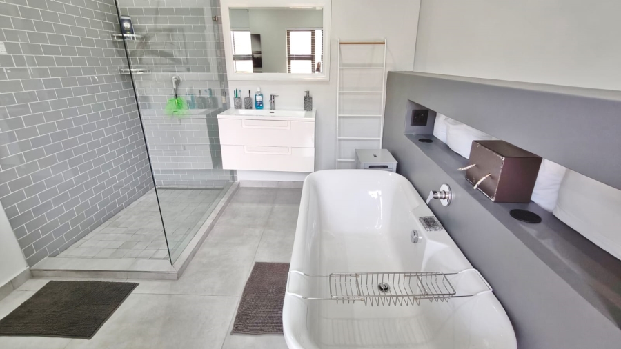 4 Bedroom Property for Sale in Vaal Marina Gauteng