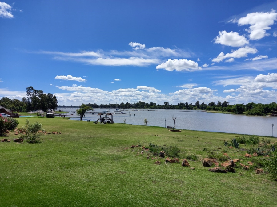 4 Bedroom Property for Sale in Vaal Marina Gauteng