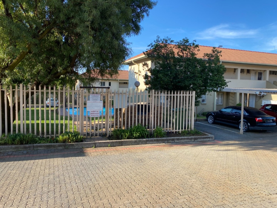 1 Bedroom Property for Sale in Eden Glen Gauteng