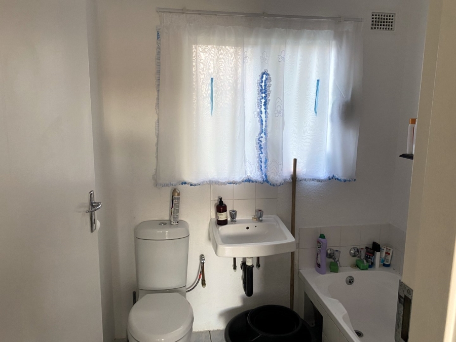 1 Bedroom Property for Sale in Eden Glen Gauteng