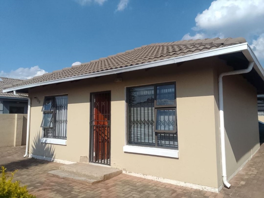 2 Bedroom Property for Sale in Crystal Park Gauteng