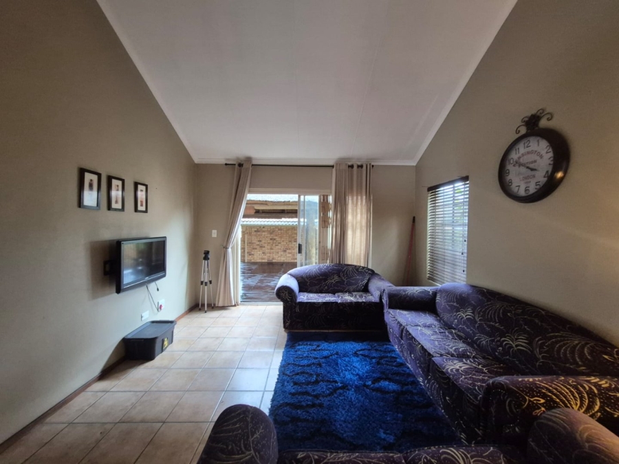 3 Bedroom Property for Sale in Radiokop Gauteng