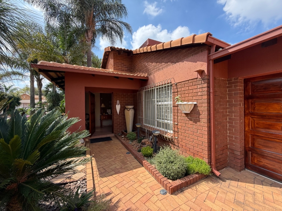 3 Bedroom Property for Sale in Sunward Park Gauteng
