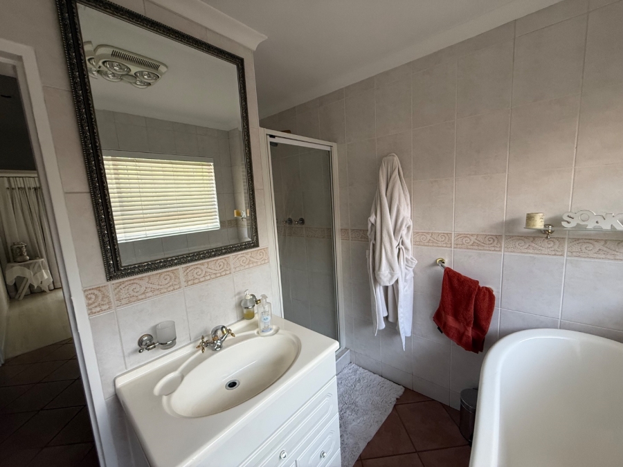 3 Bedroom Property for Sale in Sunward Park Gauteng