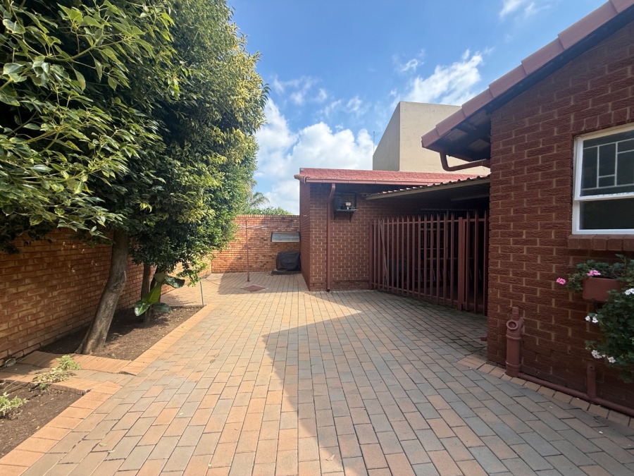 3 Bedroom Property for Sale in Sunward Park Gauteng
