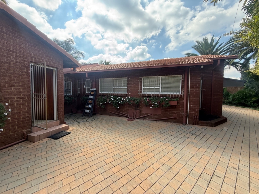 3 Bedroom Property for Sale in Sunward Park Gauteng