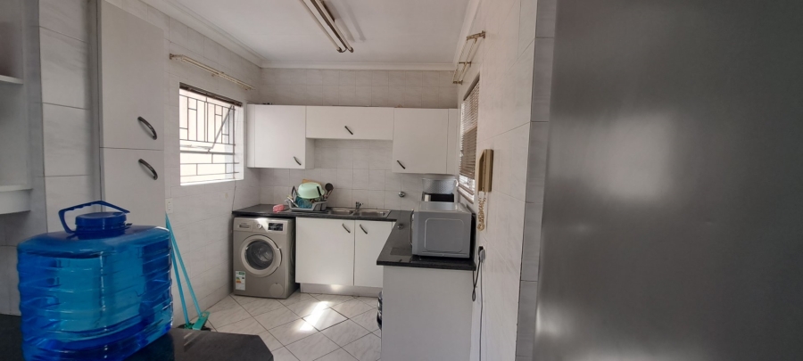 To Let 3 Bedroom Property for Rent in Bruma Gauteng