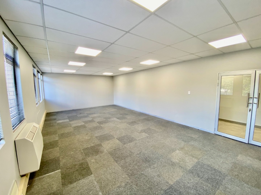 To Let Commercial Property for Rent in Faerie Glen Gauteng