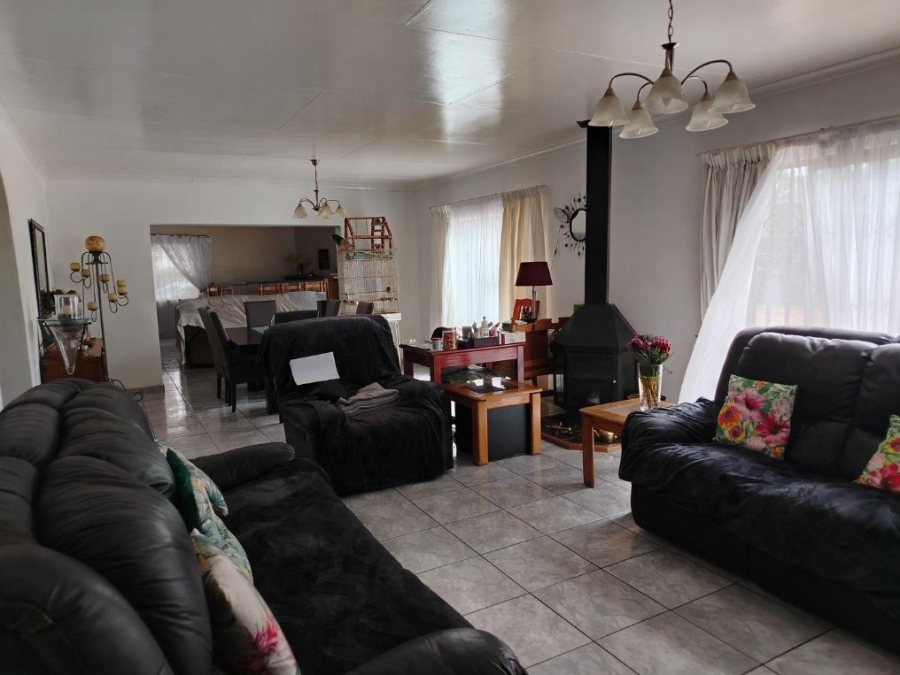 4 Bedroom Property for Sale in Mimosa Park Gauteng