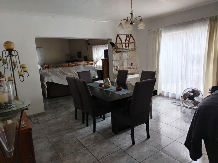 4 Bedroom Property for Sale in Mimosa Park Gauteng