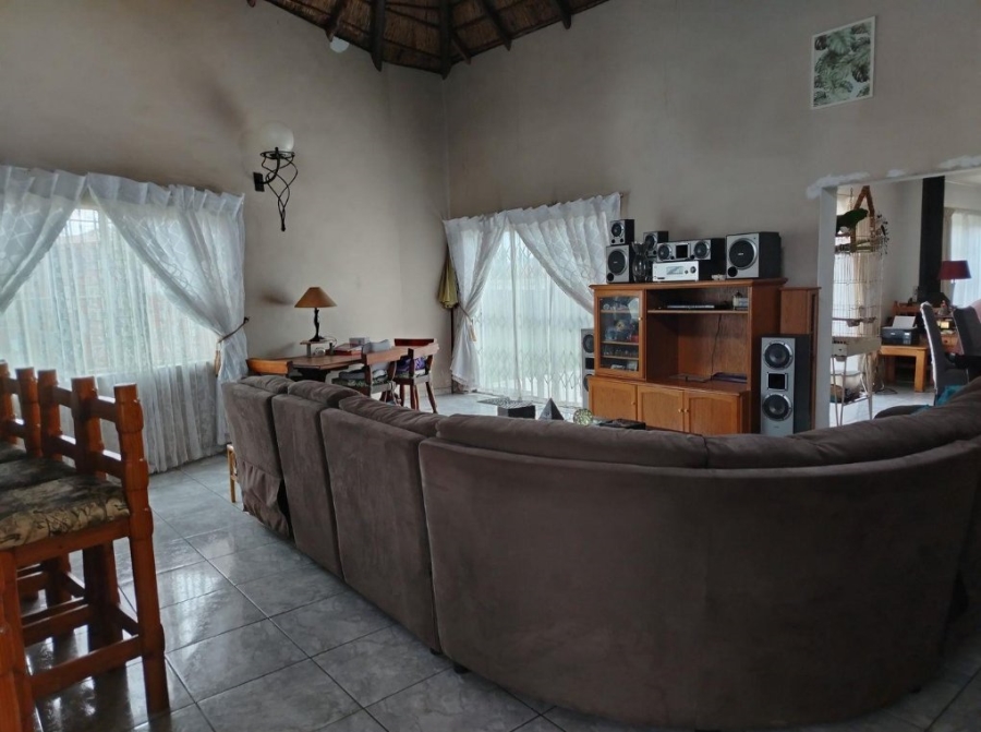 4 Bedroom Property for Sale in Mimosa Park Gauteng