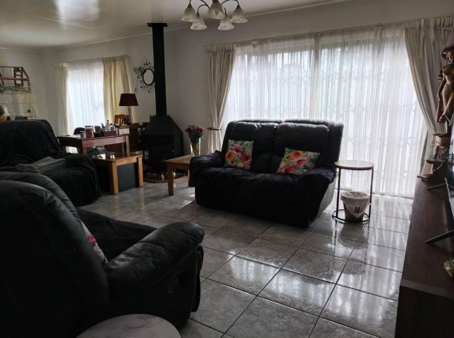 4 Bedroom Property for Sale in Mimosa Park Gauteng