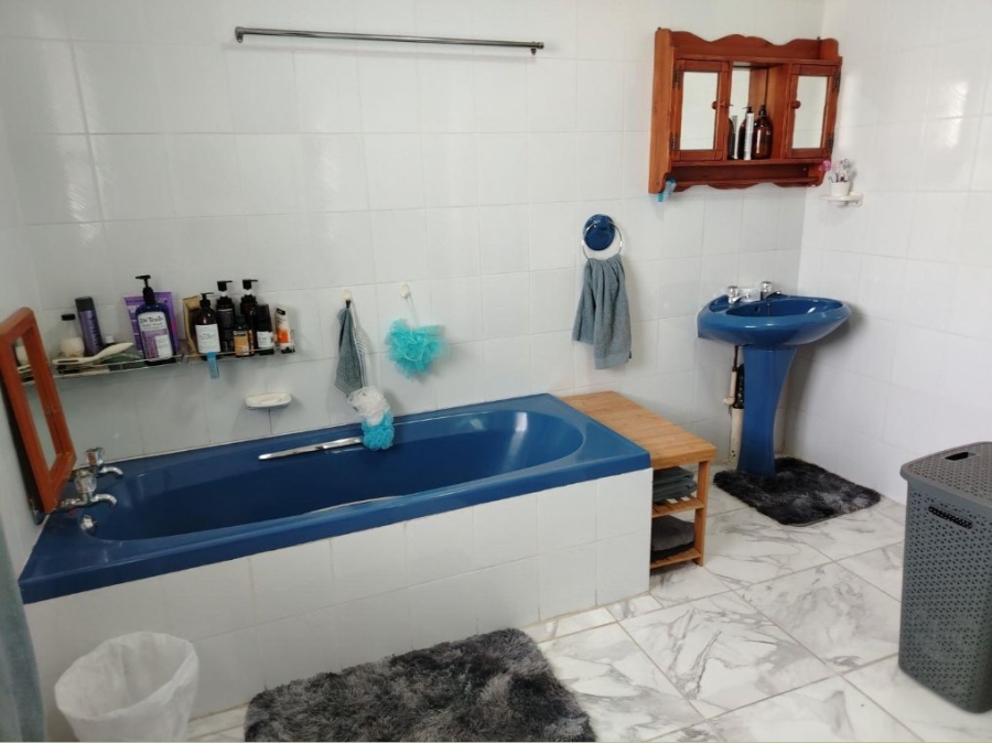 4 Bedroom Property for Sale in Mimosa Park Gauteng