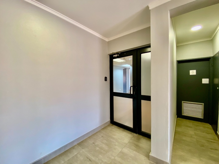 To Let Commercial Property for Rent in Faerie Glen Gauteng