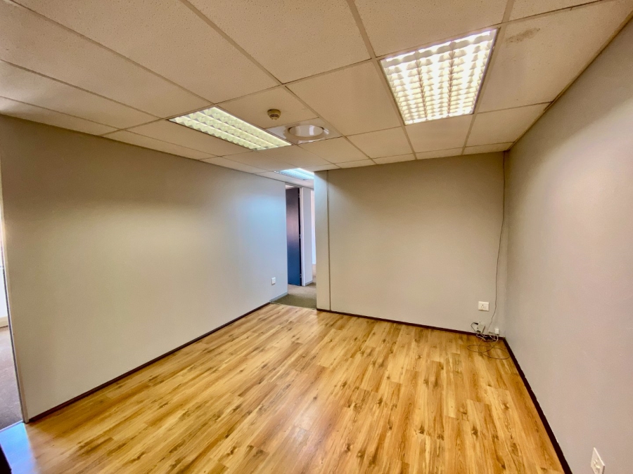 To Let Commercial Property for Rent in Faerie Glen Gauteng