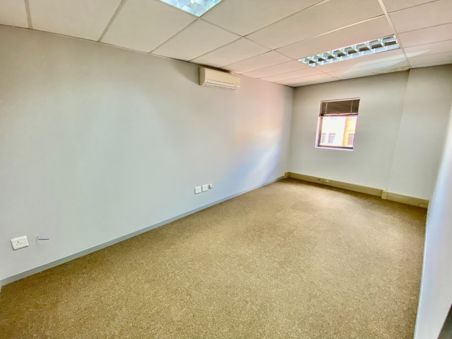 To Let Commercial Property for Rent in Faerie Glen Gauteng