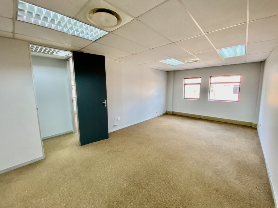 To Let Commercial Property for Rent in Faerie Glen Gauteng