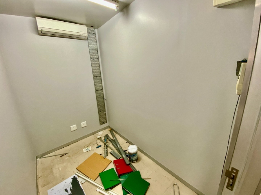 To Let Commercial Property for Rent in Faerie Glen Gauteng