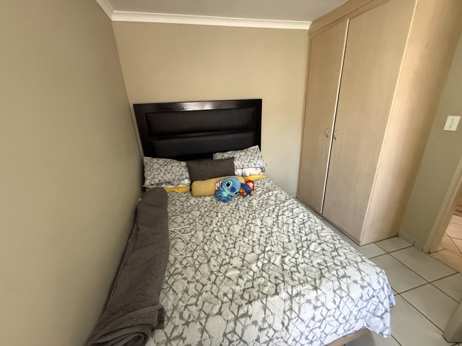 2 Bedroom Property for Sale in The Reeds Gauteng