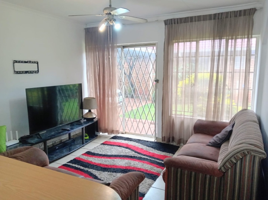 2 Bedroom Property for Sale in Hesteapark Gauteng