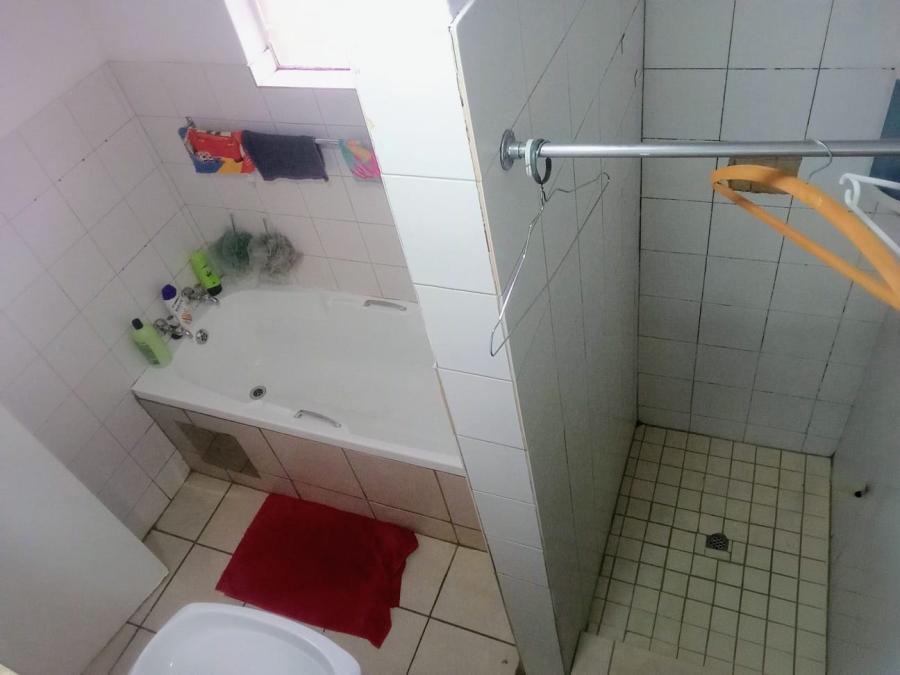 2 Bedroom Property for Sale in Hesteapark Gauteng