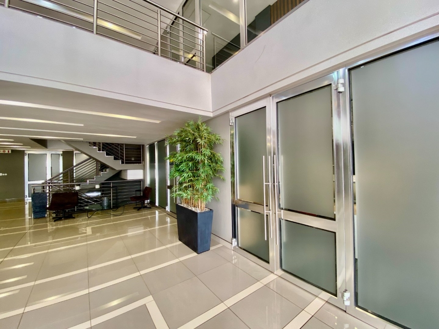 To Let Commercial Property for Rent in Die Hoewes Gauteng